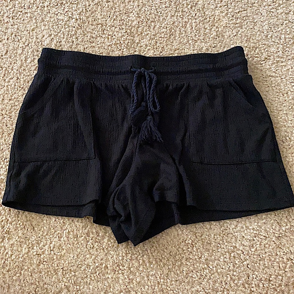 Drawstring black shorts
